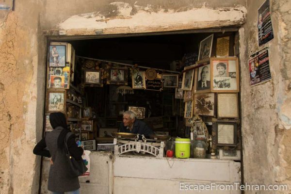 Mostafa Rahemi, Attari (Persian traditional medicine man) in Shiraz
