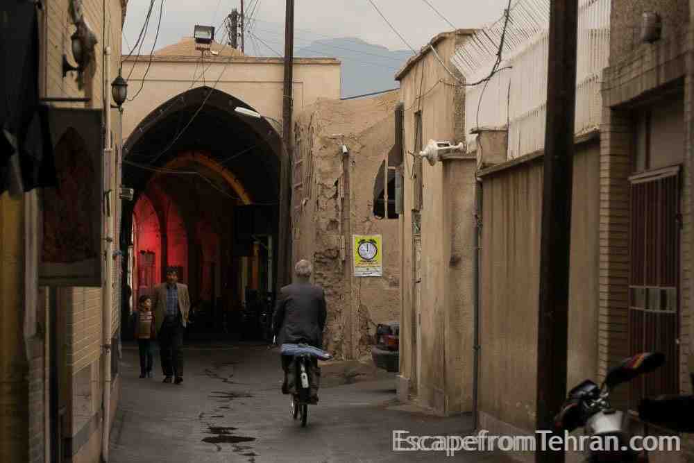 Alley Diving In Kashan, Iran