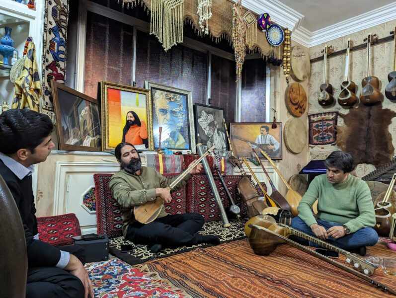 Jamming session with star of Khorasan folklore music, Ali Pourataei "Bidel", Alireza Baradaran & others, Mashhad, northeast Iran. Copyright Ali Torkzadeh